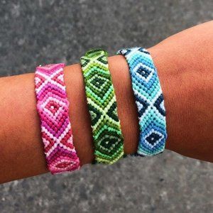 Handmade diamond pattern friendship bracelets!